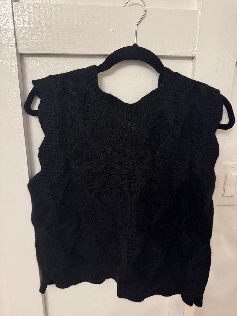 Black Textured Knit Sleeveless Tank Top
